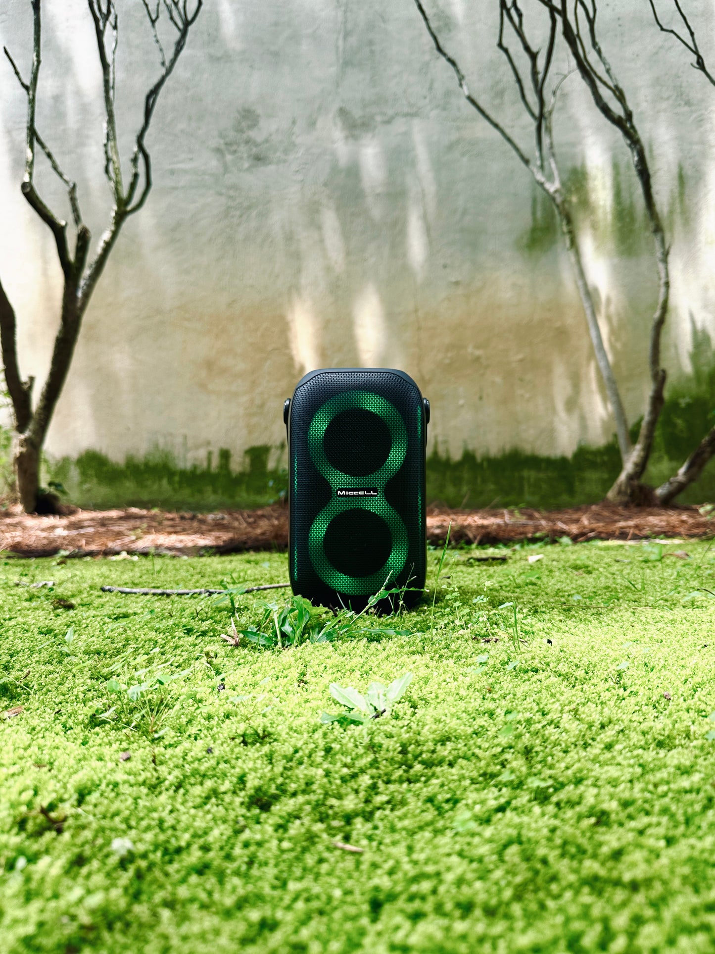 Portable Wireless Outdoor Speaker By Miccell VQ-SP03